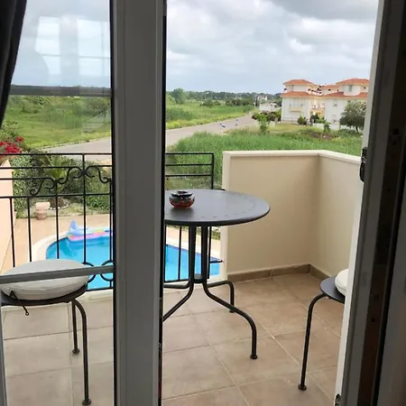 Golfvilla Tom בית נופש באלאק